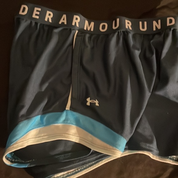 Under Armour women’s athletic heat gear running shorts - Picture 2 of 14